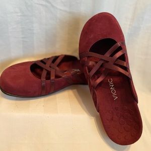 NWOT Vionic Women’s Claire Slip-on Mule Size 11